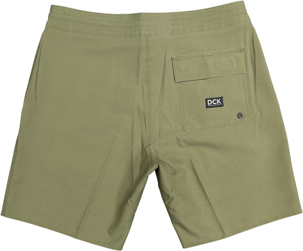 17" Performance Short