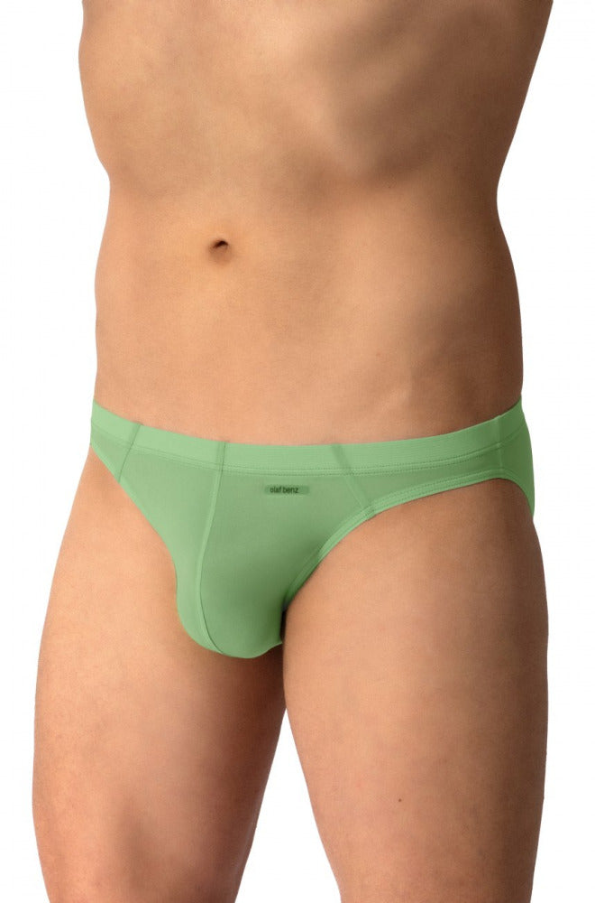 RED 2602 Brazilbrief Pea