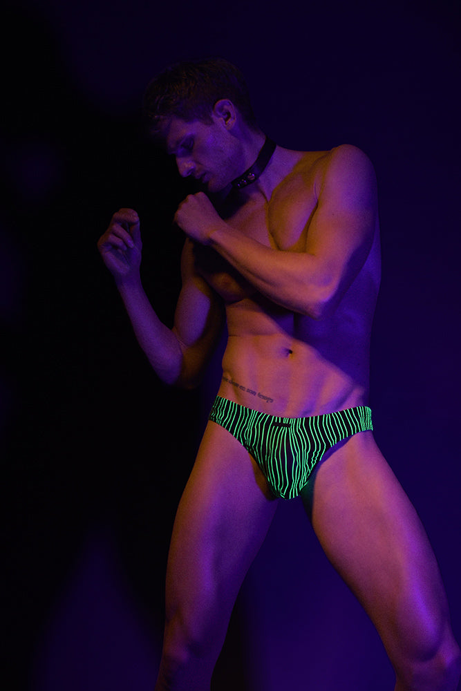M2615 Hip String