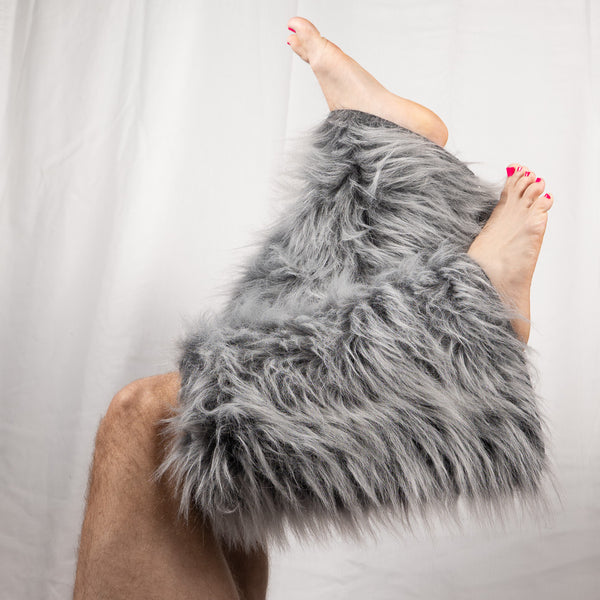 FUR LEGS Grey