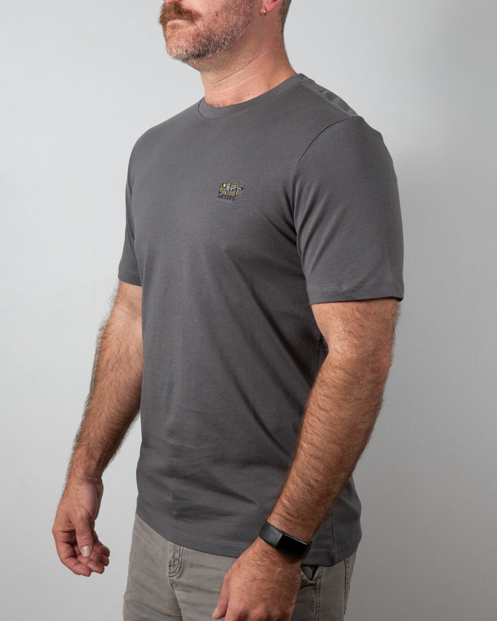 RELAX Emblem Tee Gray