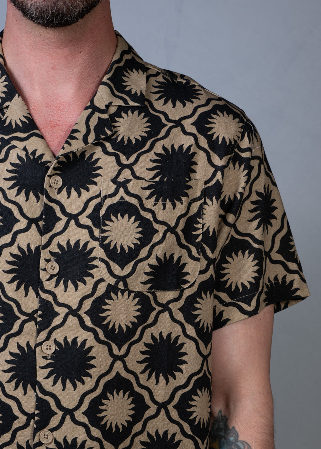 Sunny Tile Linen Yacht Shirt