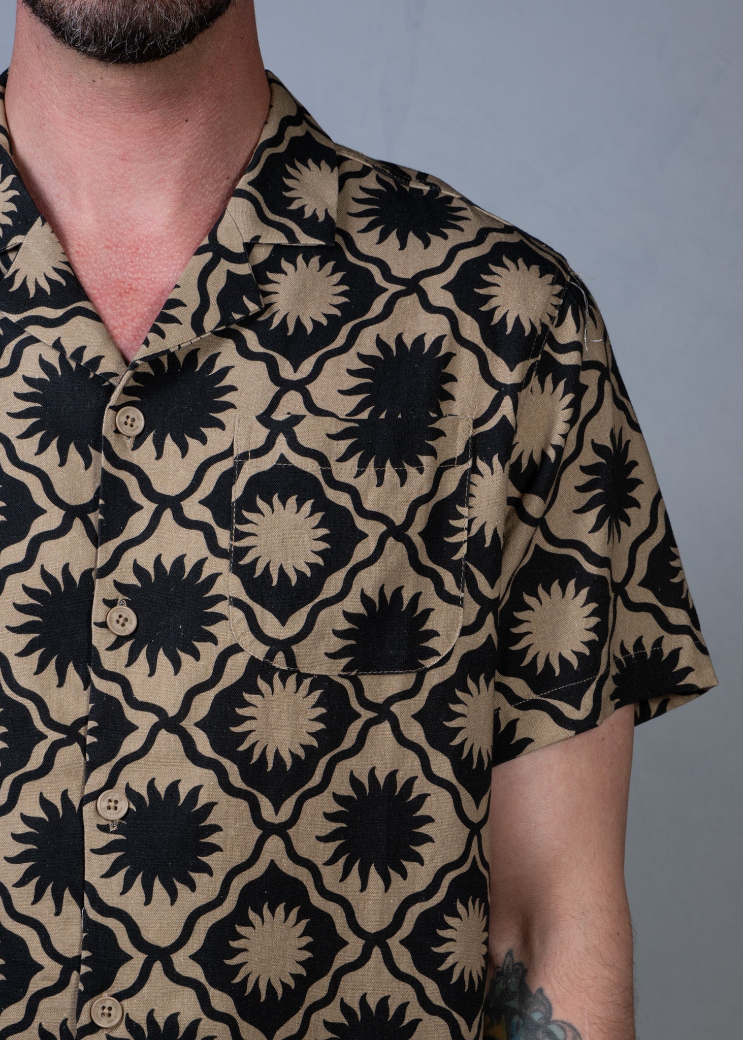 Sunny Tile Linen Yacht Shirt