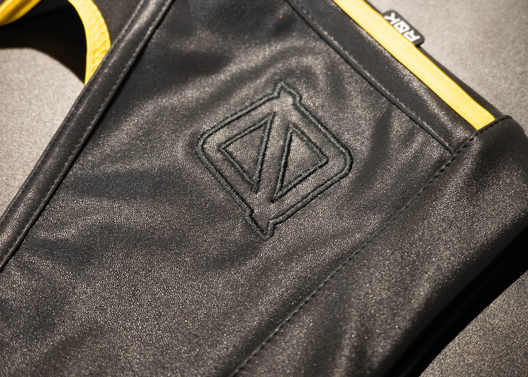 REBEL CHAPS SHORT