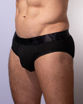 Soft Modal Brief Black