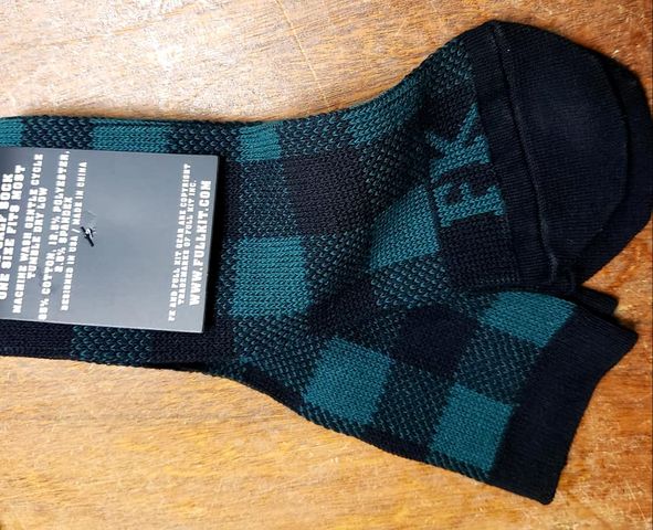 FK SPORT PLAID HIGH CALF SOCK Black Green