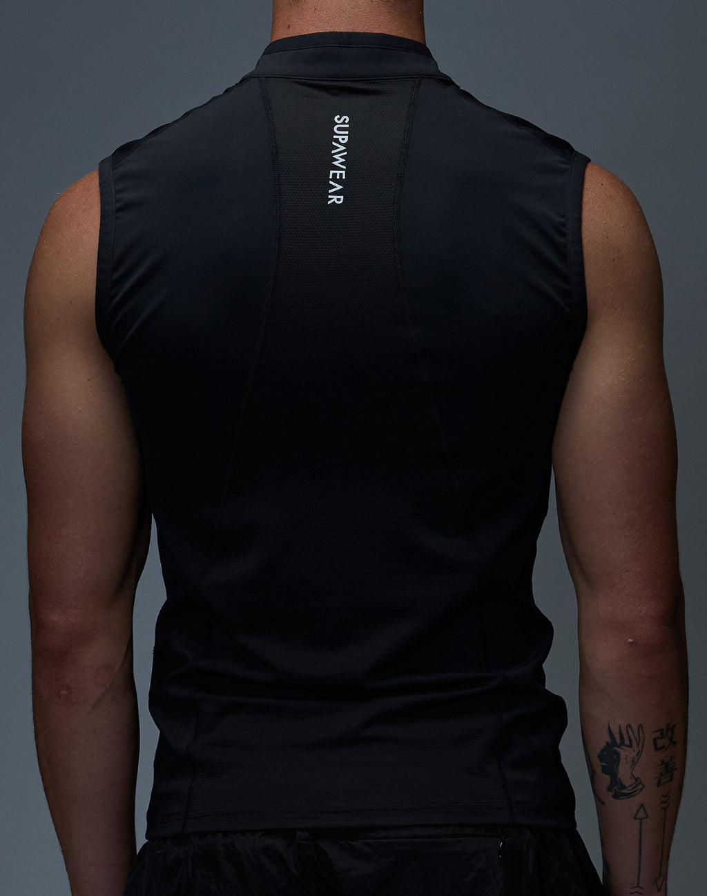 Gym2Street Half Zip Vest