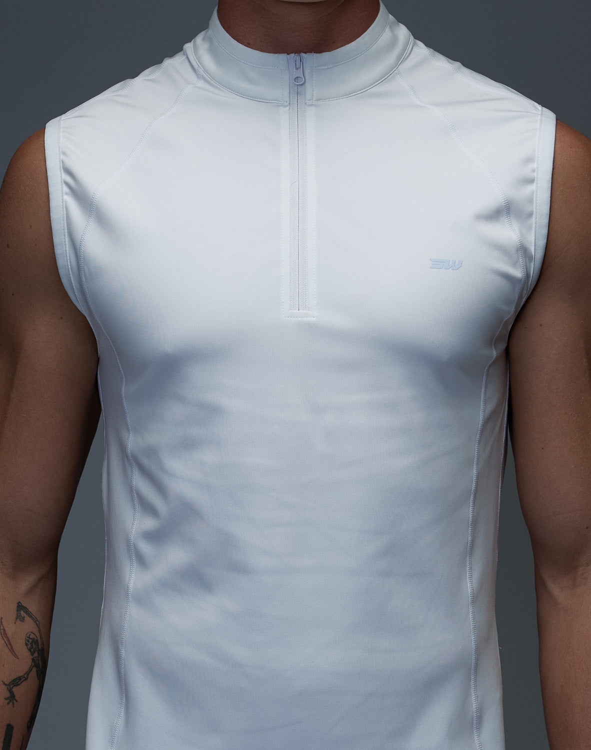 Gym2Street Half Zip Vest