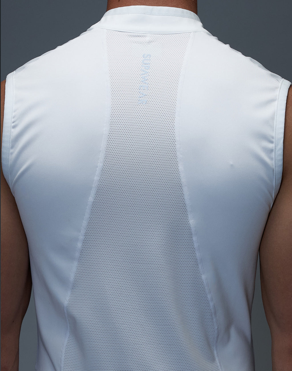 Gym2Street Half Zip Vest