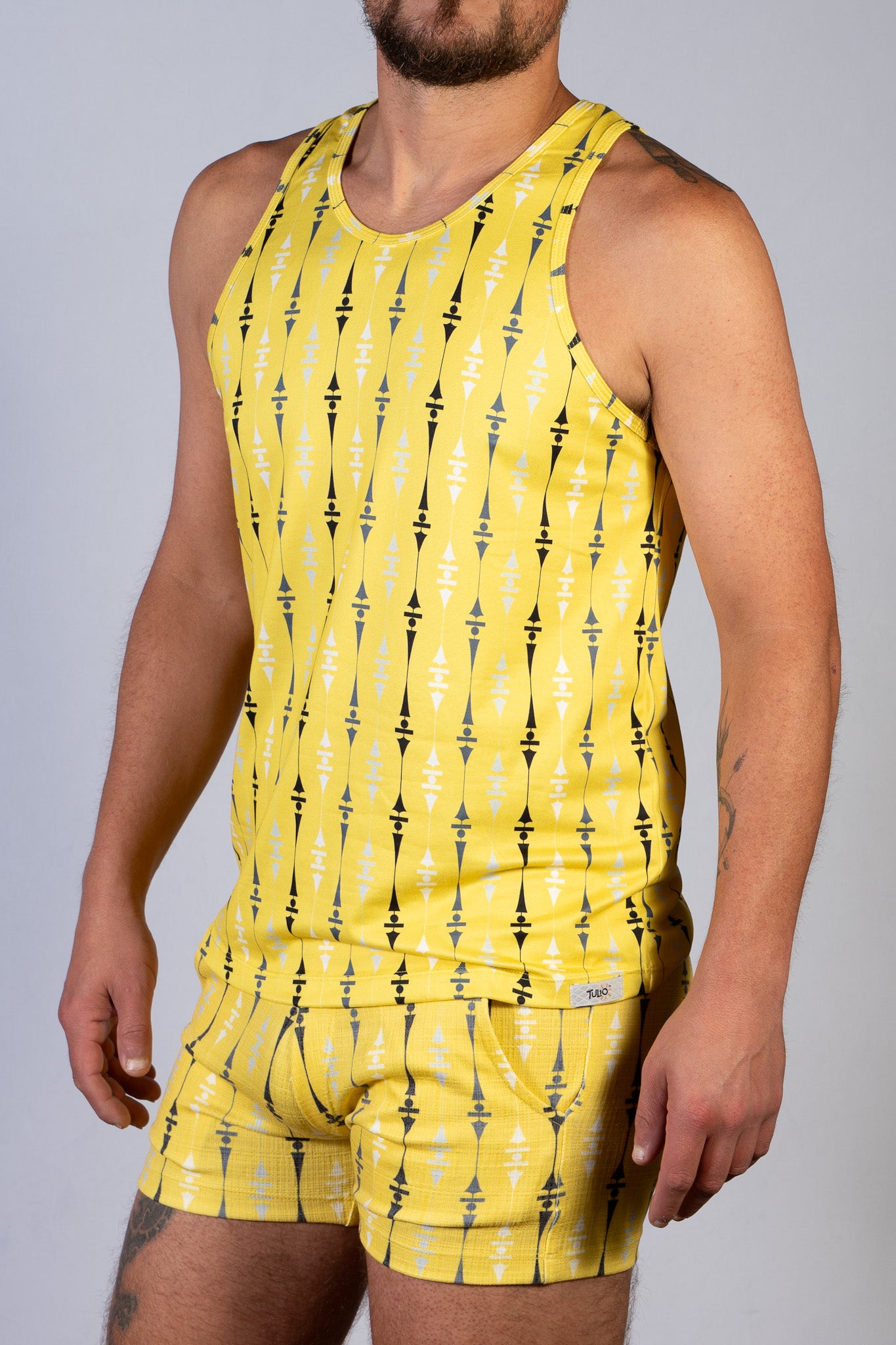 Retro Wallpaper Tank