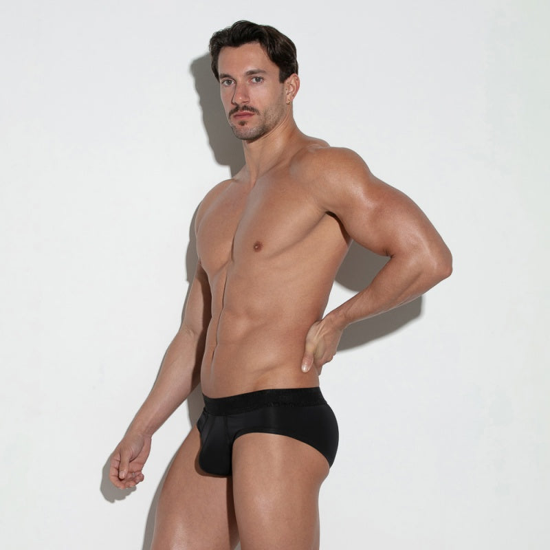 Code 22 Core Brief Black