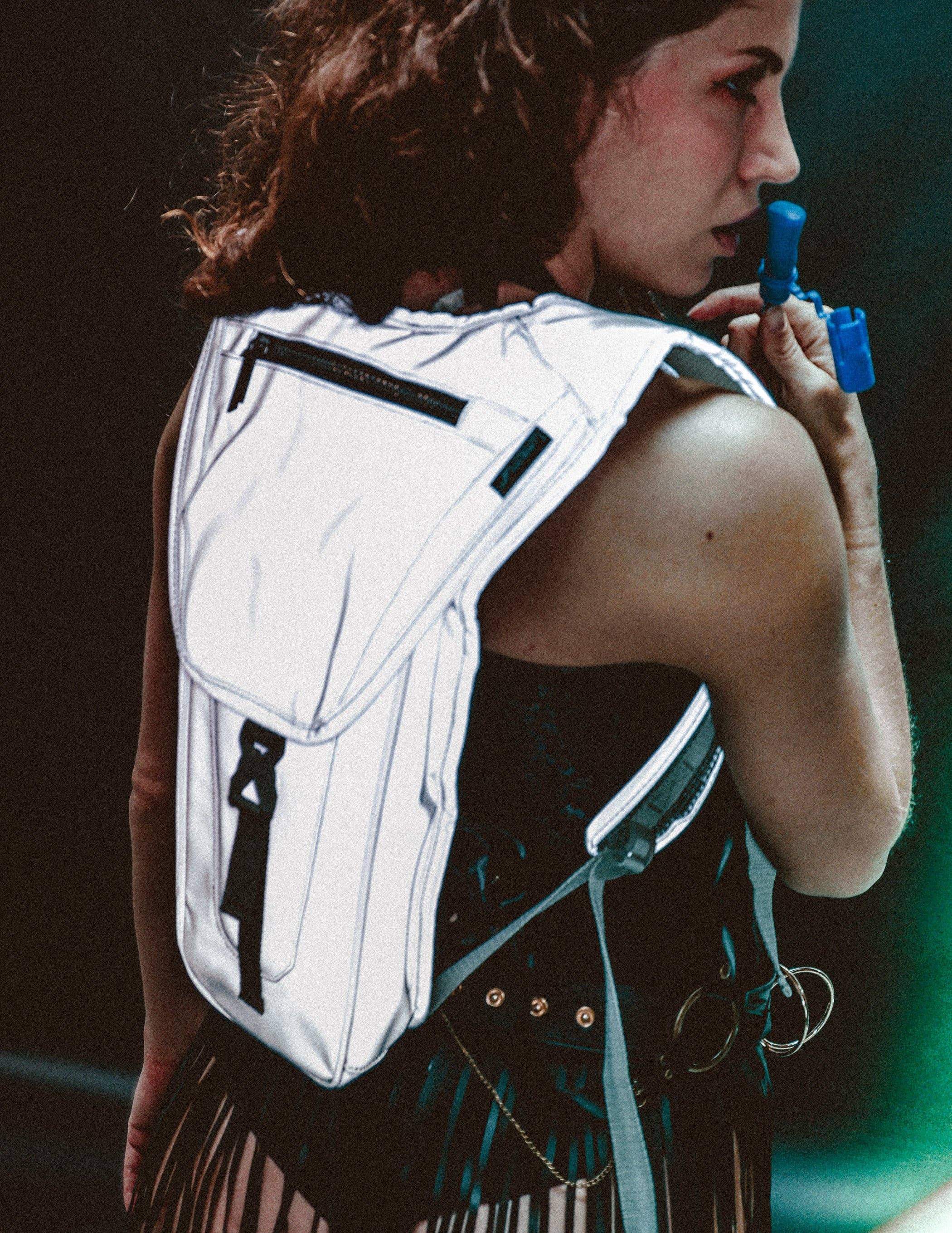 91031: Hydro Pack Insulated | Reflective Silver