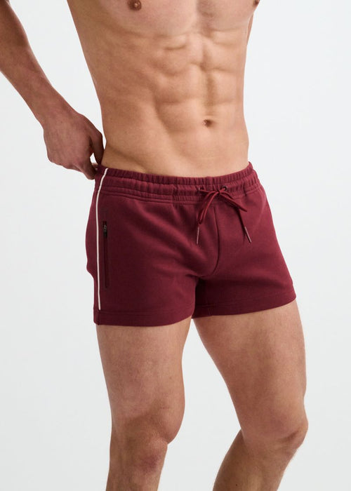 3.5" Stretch Shorts w/ Side Piping