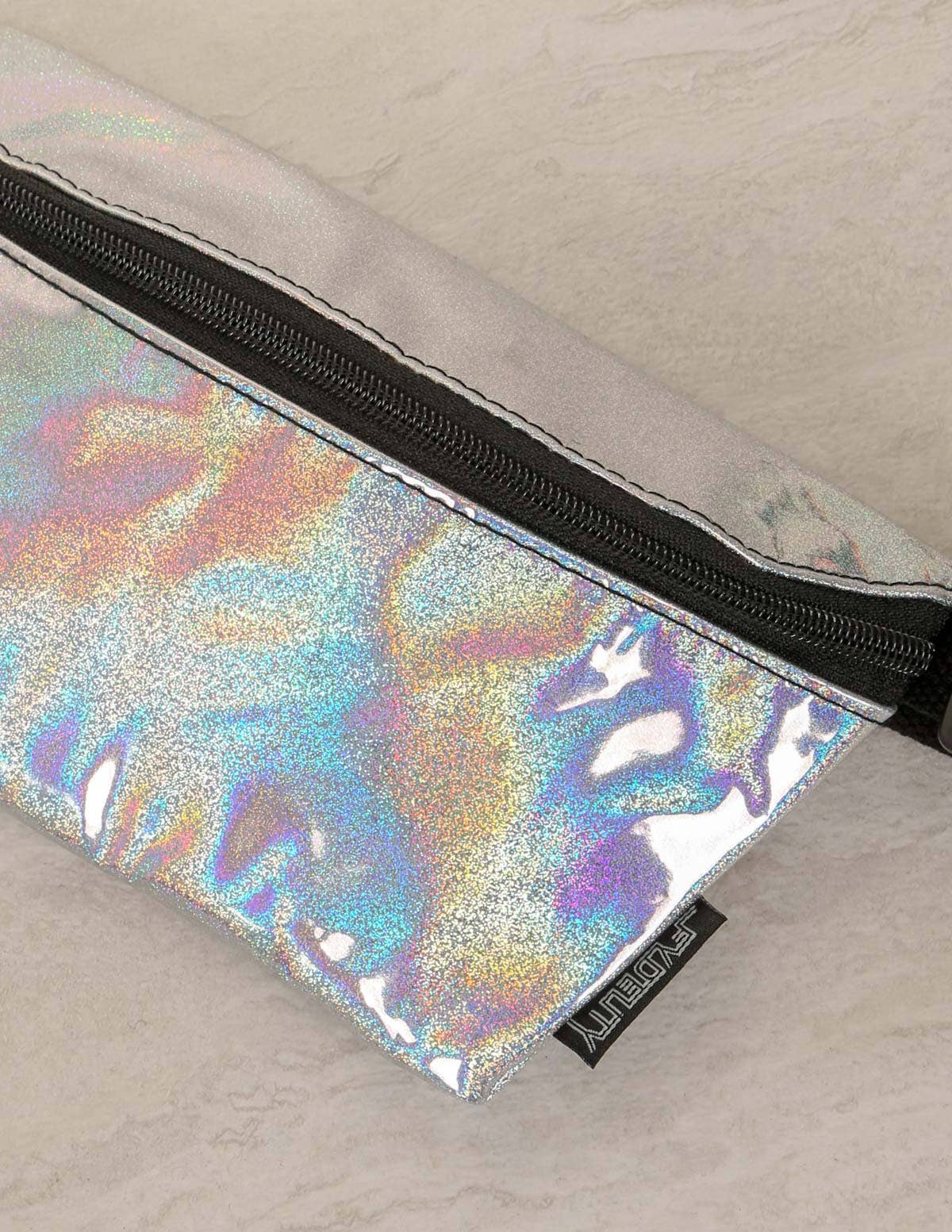 82970: Fanny Pack | Small Ultra-Slim | LASER Silver Silver