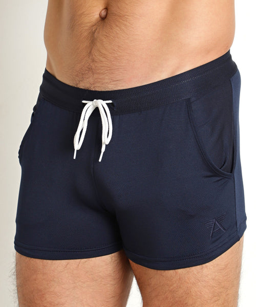 2in shorts closup front navy